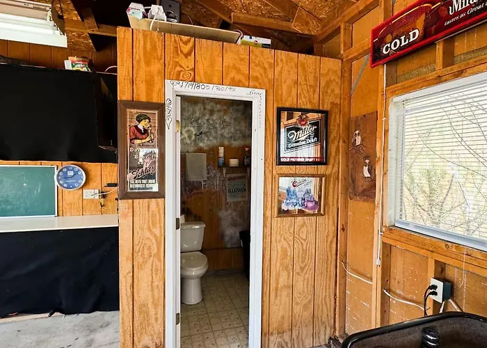 Desert View Retreat - Sleeps 22, Game Garage, Near Skywalk & Mead *